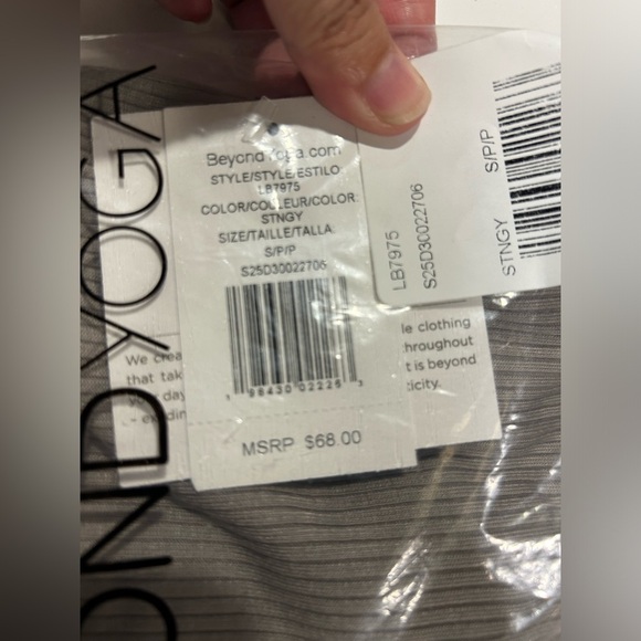 Beyond Yoga Women's Small Silhouette Cropped Tee Stone Grey NWT RIbbed Fabric - Picture 6 of 7